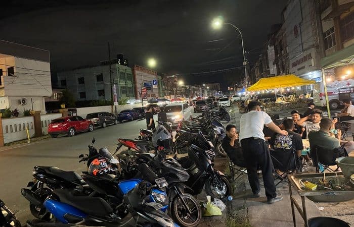 dishub_medan_tindak_parkir_diduga_liar_di_jalan_nibung_raya