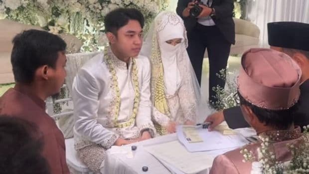 fiki_naki_resmi_menikah_dengan_tinandrose_penulis_dan_influencer_berhijab