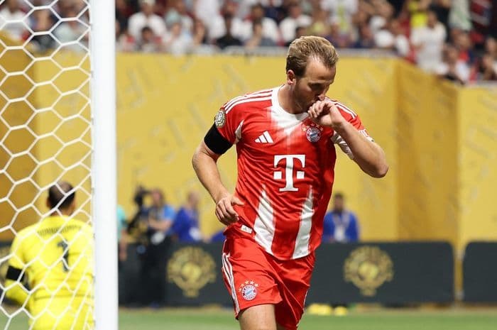 harry_kane_tembus_100_gol_bayern_muenchen_samai_gabungan_dortmundleverkusen