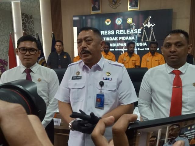 imigrasi_medan_perkuat_pengawasan_wna_jelang_natal_2025_dan_tahun_baru_2026