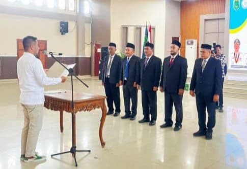 zurul_bakti_kembali_pimpin_dewan_pendidikan_labura