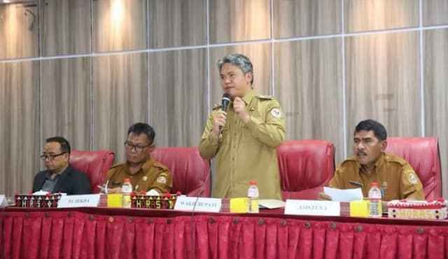 pimpin_rakor_wabup_taput_tegaskan_tidak_ada_jual_beli_jabatan_