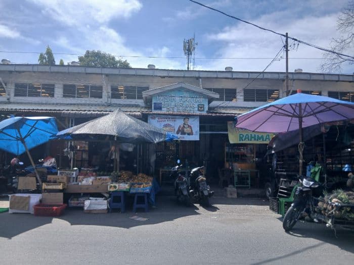 megah_tapi_sepi_pasar_rakyat_balairung_rajawali_siantar_jadi_gedung_tua_tak_berpenghuni