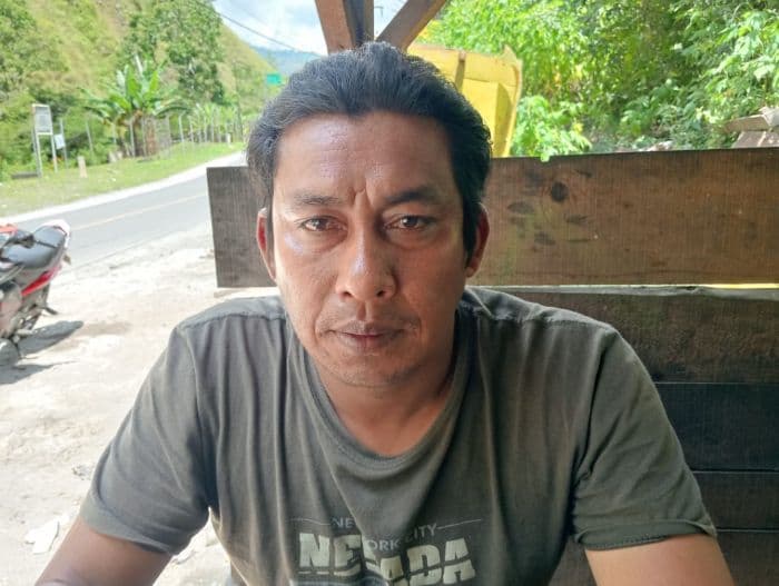 arogan_di_smpn_1_sianjur_mulamula_kadis_budpora_nyaris_adu_jotos_dengan_anak_guru