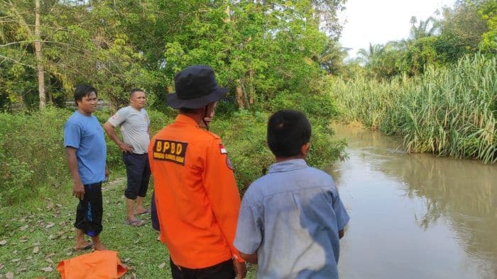 bocah_8_tahun_hanyut_di_sungai_bunut_asahan