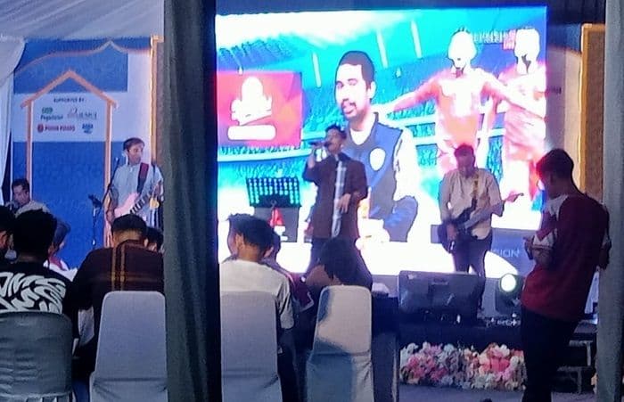 indonesia_diyakini_menang_lawan_bahrain_ribuan_warga_medan_nobar