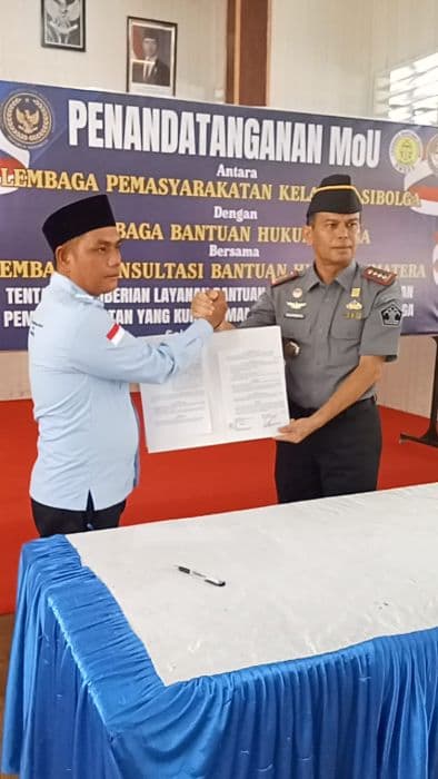 kalapas_sibolga_teken_mou_lkbh_sumatera_beri_bantuan_hukum_ke_napi