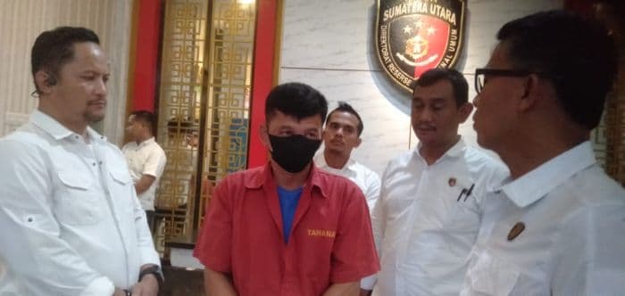 rampok_karyawan_abangnya_pria_di_medan_beli_mobil_dan_emas
