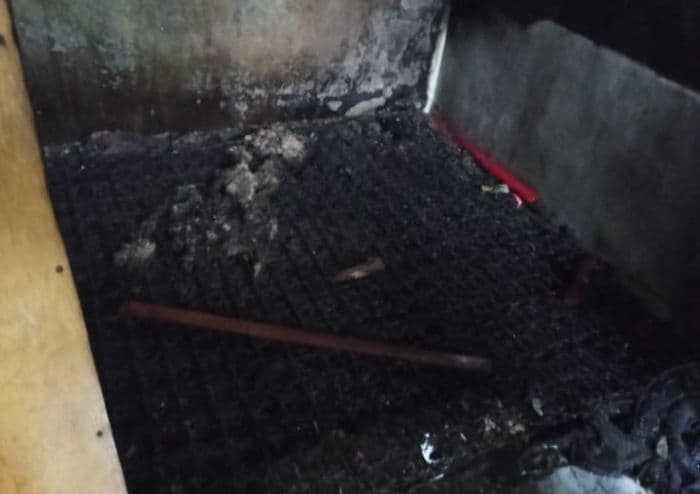 ditinggal_pergi_rumah_warga_di_talawi_batu_bara_terbakar
