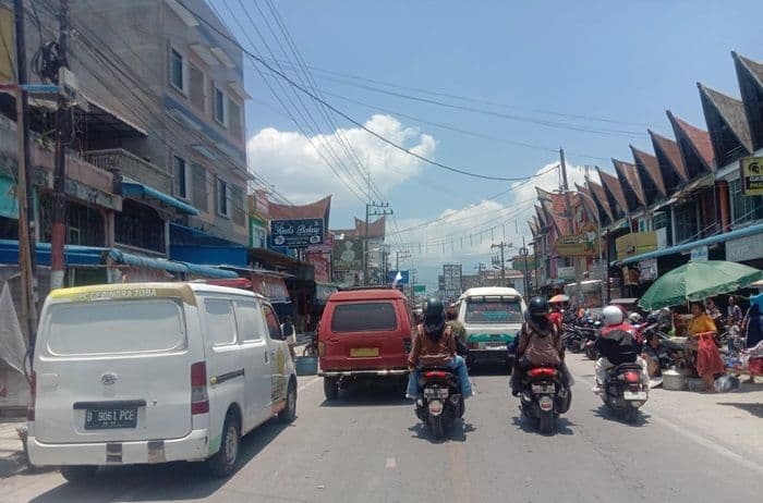 lonjakan_kendaraan_di_jalinsum_toba_naik_10_saat_lebaran_2026_ini_penyebabnya