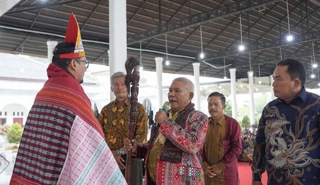 fery_sahputra_dikukuhkan_sebagai_ketua_umum_toga_simatupang_labusel