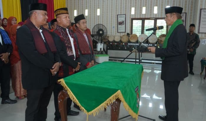 pengurus_lembaga_adat_dalihan_natolu_tabagsel_asahan_periode_20252029_dilantik_