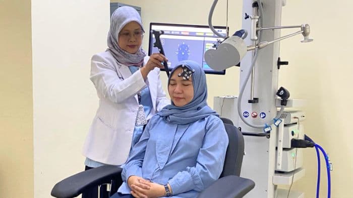 rsup_h_adam_malik_hadirkan_teknologi_modern_terbaru_untuk_pemulihan_pasien_neurologi