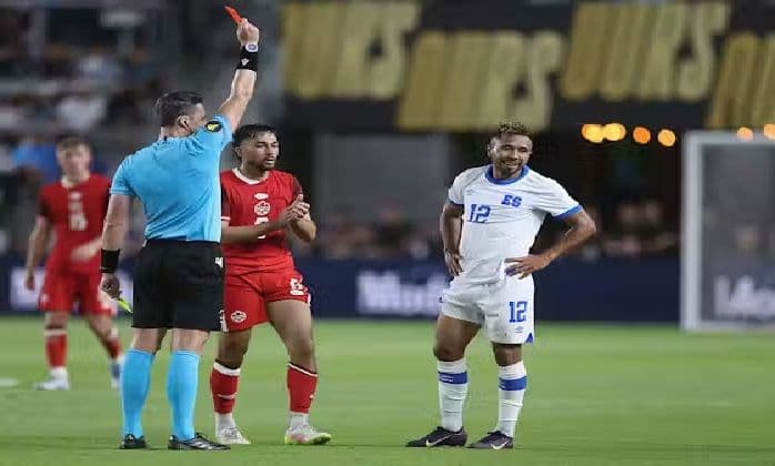 kanada_vs_el_salvador_20_kartu_merah_ganda_dan_strategi_jesse_marsch