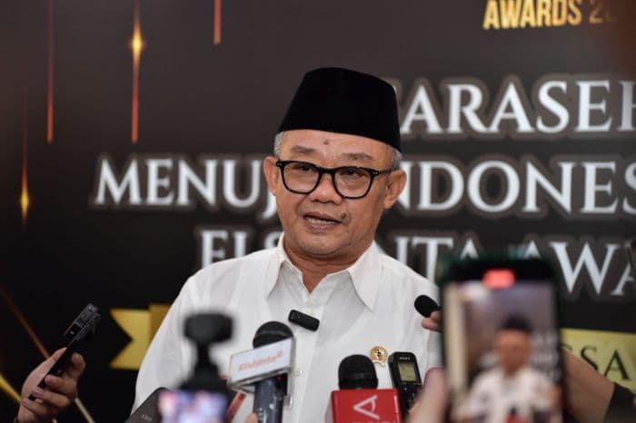 mendikdasmen_abdul_muti_sebut_tidak_ada_diksi_sekolah_swasta_gratis_di_putusan_mk