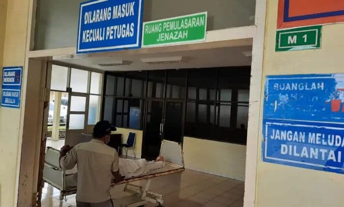 dua_jenazah_tanpa_identitas_masih_berada_di_rsup_h_adam_malik_ini_ciricirinya_