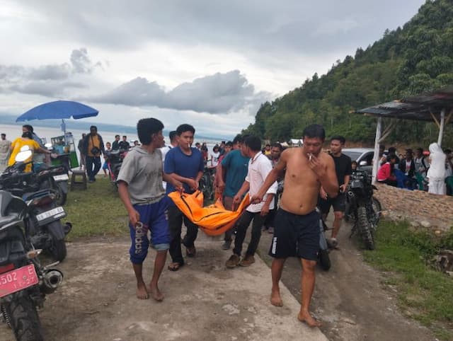 empat_pelajar_tenggelam_di_danau_toba_satu_ditemukan_meninggal