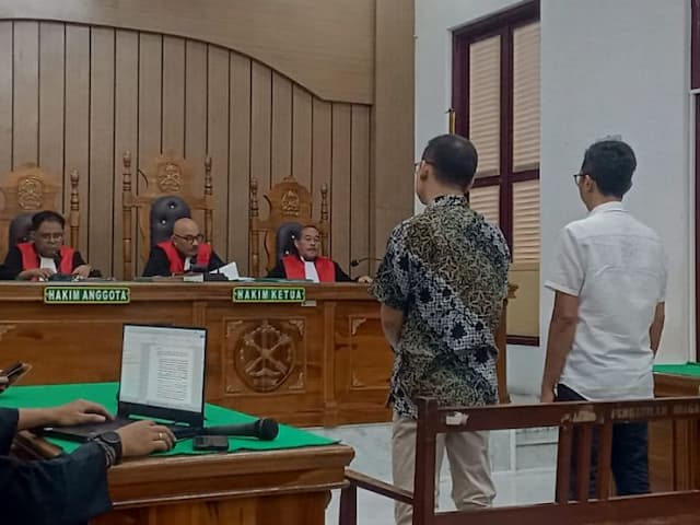 hakim_sebut_eks_ketua_hipmi_akbar_himawan_buchari_terima_fee_rp35_miliar_dalam_kasus_suap_djka_medan