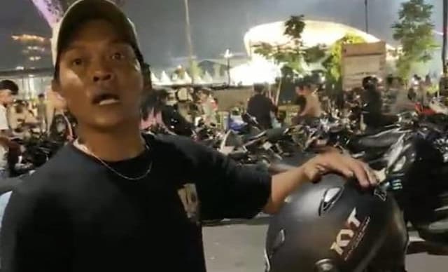 jukir_minta_tak_kunci_setang_sepeda_motor_pengunjung_pos_bloc_medan_hilang