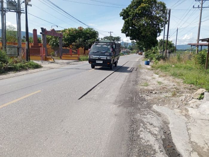 warga_soroti_proyek_tambal_sulam_bbpjn_berpotensi_membahayakan_pengendara