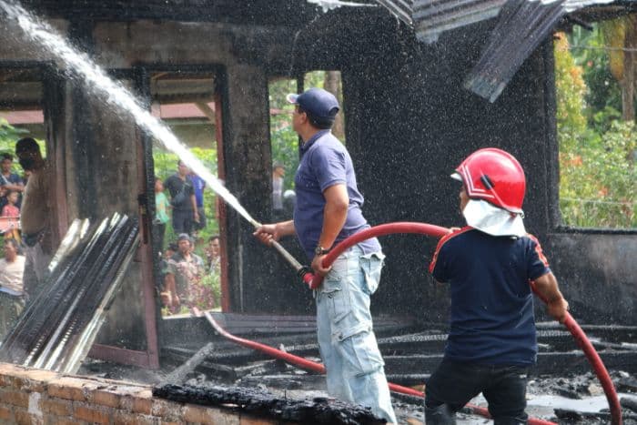 disdamkarmat_siantar_belum_penuhi_sop_kemendagri_robert_samosir_kami_kekurangan_personel