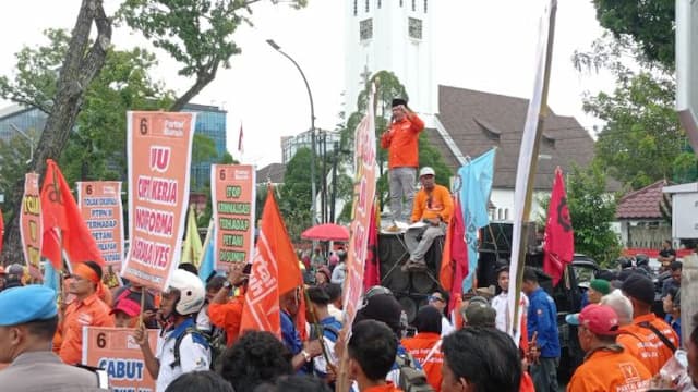 wamenaker_terjerat_ott_kpk_ketua_partai_buruh_sumut_kita_tidak_menyangka
