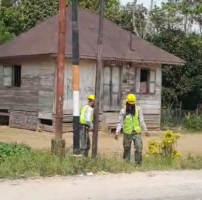 pemkab_dairi_akan_bongkar_tiang_wifi_tak_berizin_di_jalur_sidikalangparongil
