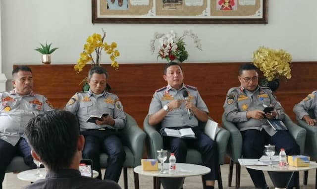 dishub_sumut_siapkan_bus_perintis_gratis_di_lima_kabupaten_untuk_pelajar