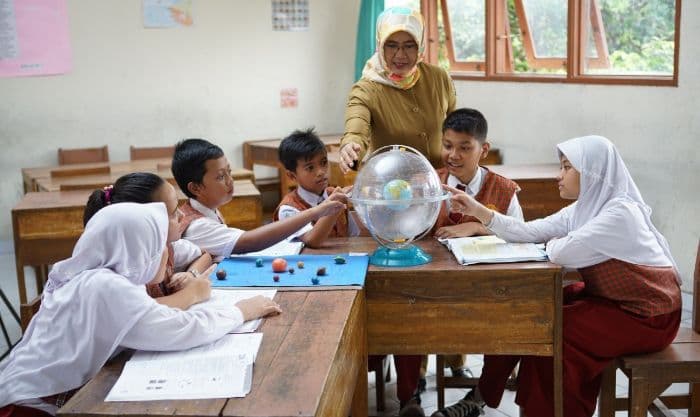 guru_di_jakarta_belum_merata_disdik_buka_2545_formasi_kki