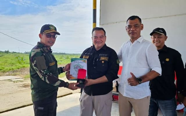 pt_macan_sejahtera_cahaya_apresiasi_13_anggota_keamanan_gagalkan_pencurian_sawit