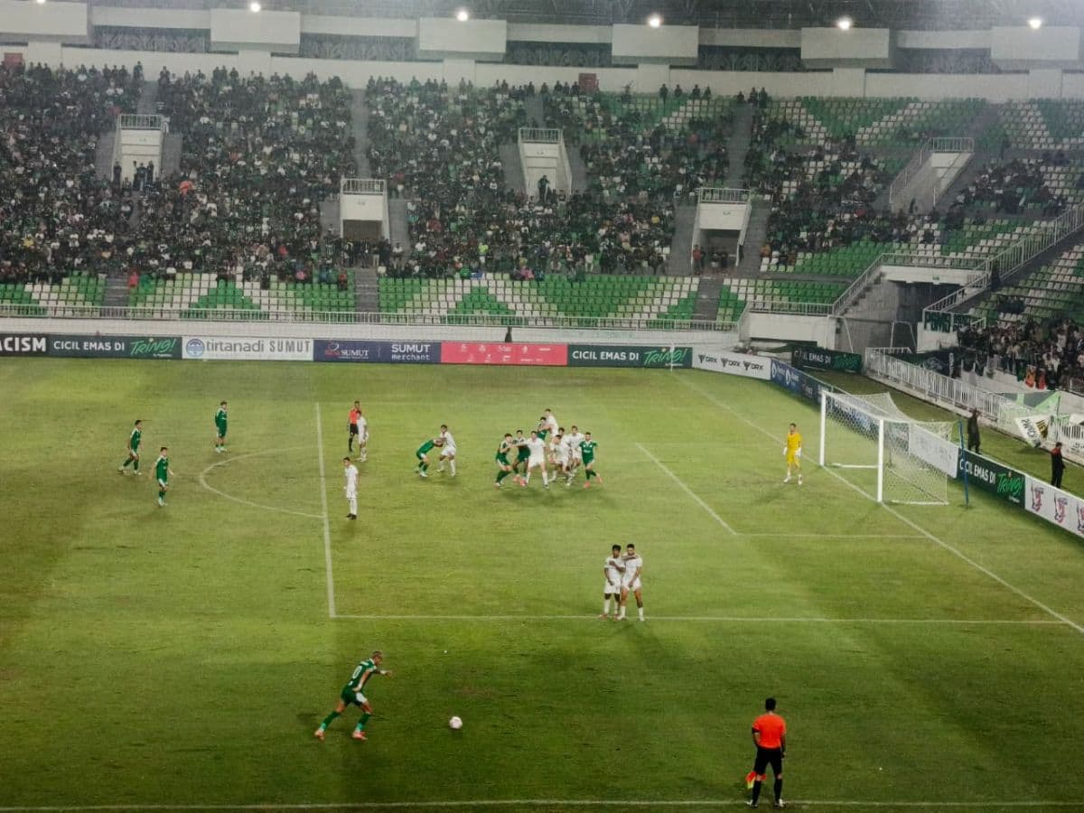 babak_pertama_psms_ungguli_psis_20_javi_siverio_diusir_wasit