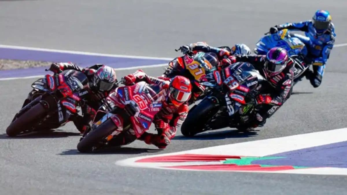 phillip_island_menangis_motogp_australia_2026_berada_di_jarak_pandang_nol_
