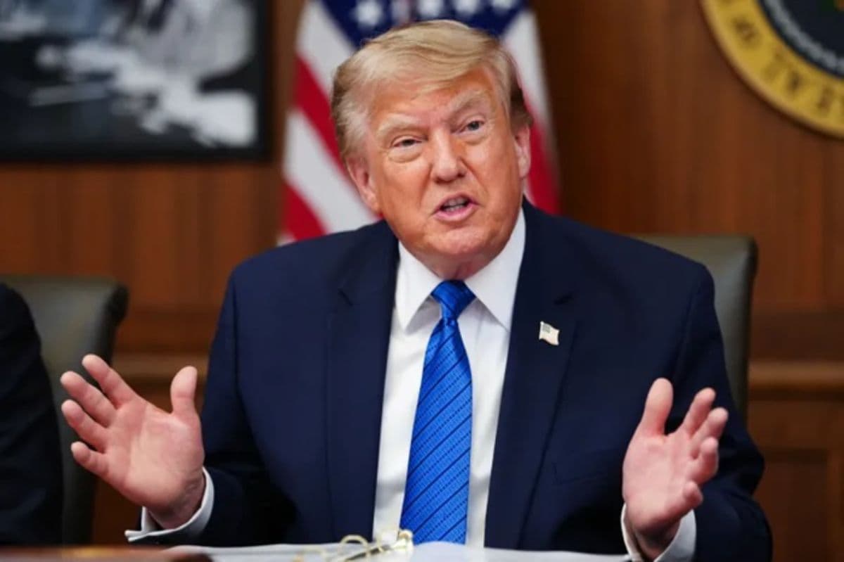 trump_mendadak_nyatakan_berhenti_bunuh_pemimpin_iran_ungkap_alasan_di_baliknya_