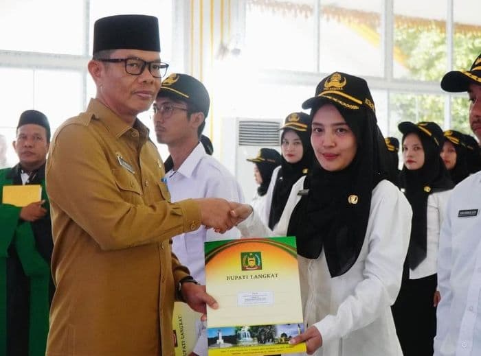 110_pppk_tahap_ii_tahun_2024_resmi_dilantik_pemkab_langkat