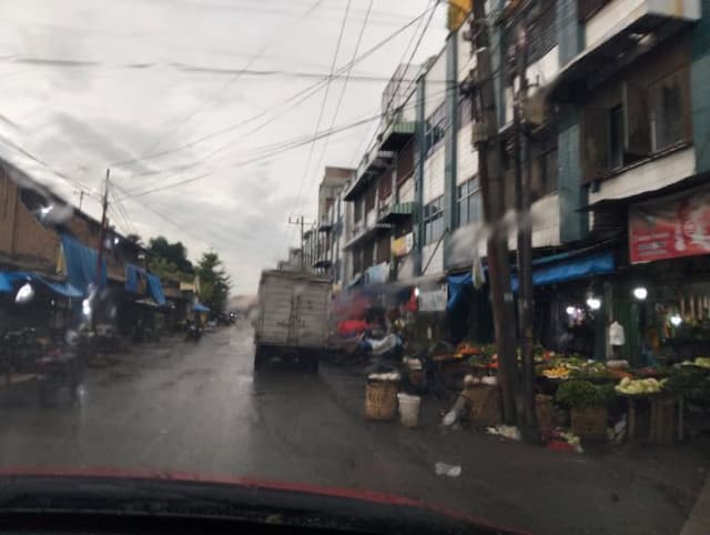50_personel_satpol_pp_deli_serdang_dikerahkan_tertibkan_pkl_jelang_penilaian_adipura