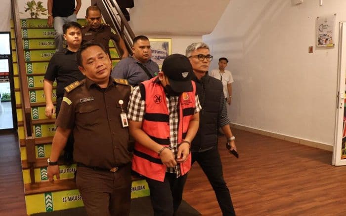 kadishub_medan_ditahan_terkait_kasus_korupsi_medan_fashion_festival_2024