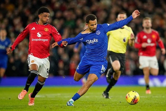 mu_kalah_01_dari_everton_yang_bermain_dengan_10_pemain