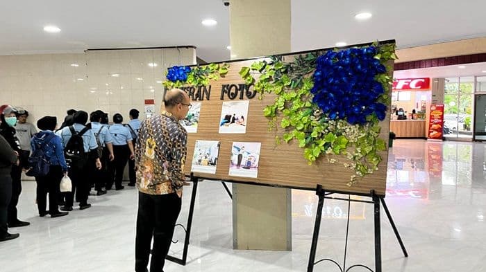 pameran_foto_rsup_h_adam_malik_rayakan_hkn_ke61_tampilkan_17_karya_terbaik