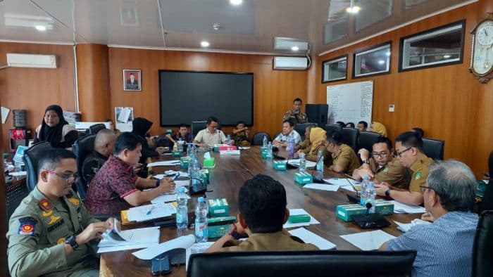 tutup_akses_warga_dewan_rekomendasikan_tembok_di_medan_denai_dibongkar