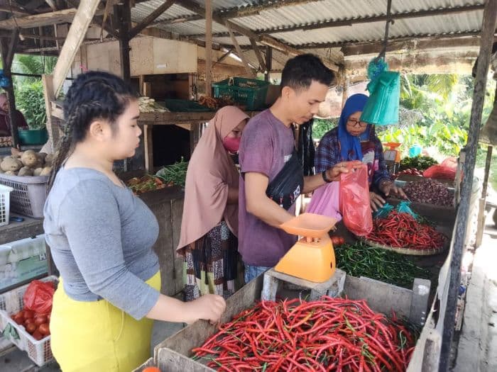 jelang_akhir_tahun_harga_cabai_merah_di_kisaran_anjlok_ke_rp40_ribu_per_kg