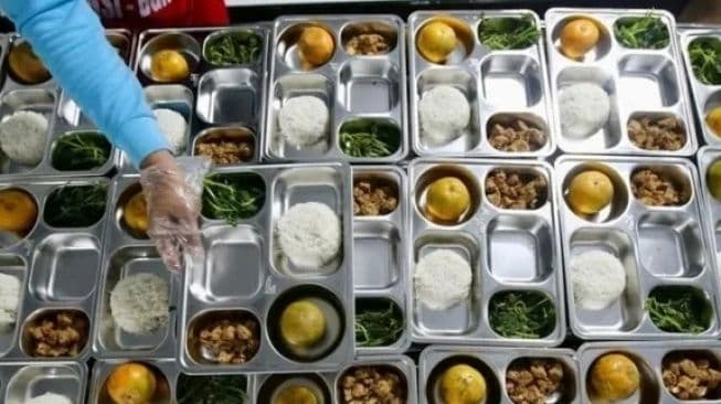 minta_restu_presiden_untuk_cegah_pemborosan_purbaya_usul_mbg_jadi_bantuan_tunai
