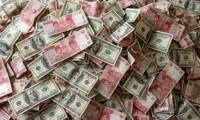 rupiah_lesu_ke_level_rp16786_jumat_sore