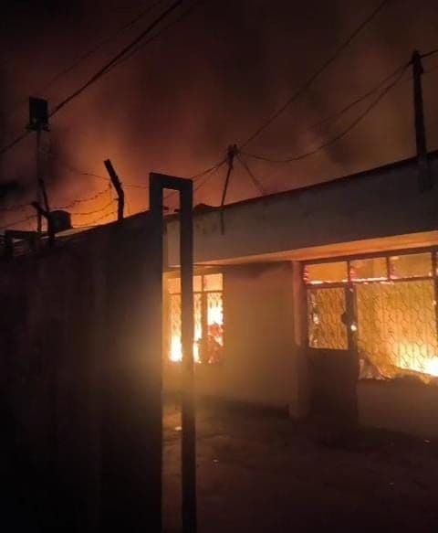 pabrik_busa_di_sunggal_terbakar_puluhan_karyawan_kehilangan_pekerjaan