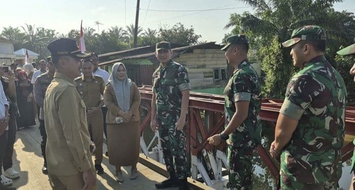 pangdam_ibb_resmikan_jembatan_bailey_di_langkat_akses_dua_kecamatan_kembali_normal