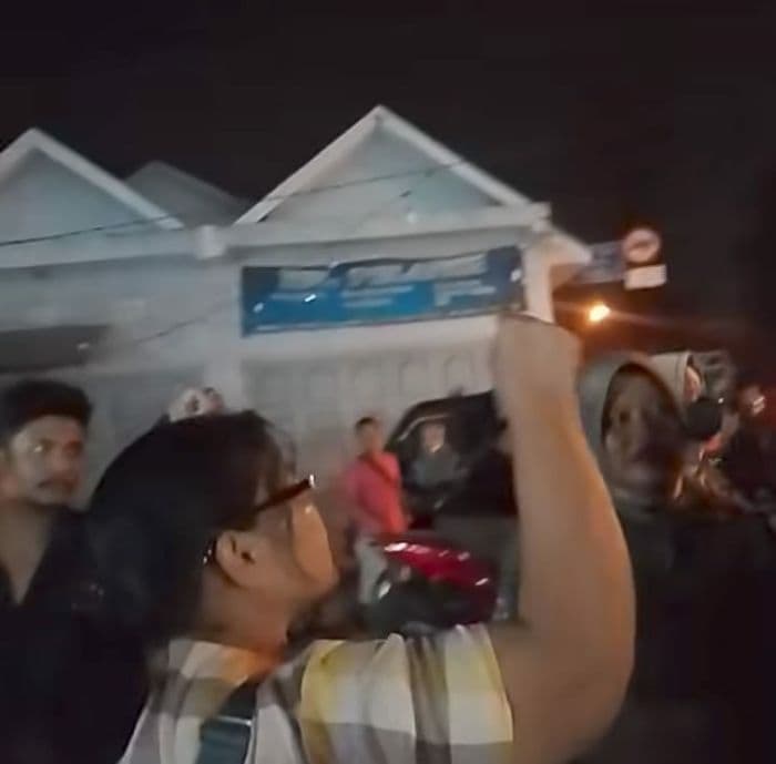 satpol_pp_tertibkan_pkl_di_pasar_iii_lubuk_pakam_ricuh_tak_terhindarkan