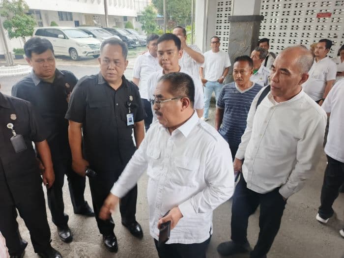 kadisdik_sumut_buka_suara_soal_kebakaran_kantor_kerjanya