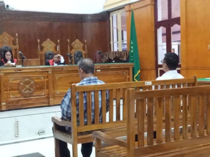 mantan_sekdis_kesehatan_sumut_divonis_empat_tahun_penjara_jaksa_banding