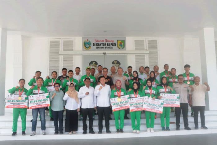 pemkab_sergai_beri_tali_asih_pada_atlet_berprestasi_ini_pesan_bupati_darma_wijaya