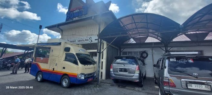 samsat_sidikalang_dinilai_tertutup_publik_pertanyakan_transparansi_layanan