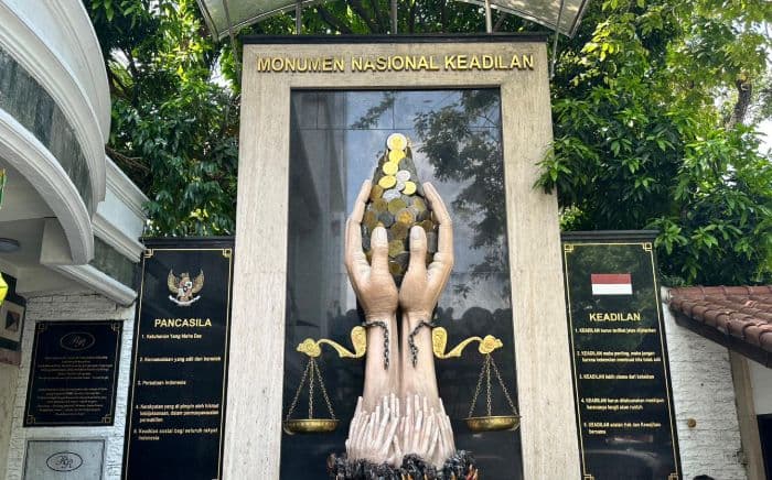 15_tahun_monumen_nasional_keadilan_rahmat_shah_tanpa_keadilan_kedamaian_sulit_terwujud